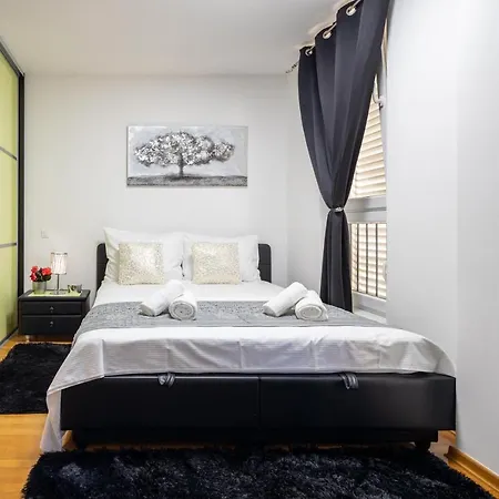 Luxury R&b ☆☆☆ Appartement Split